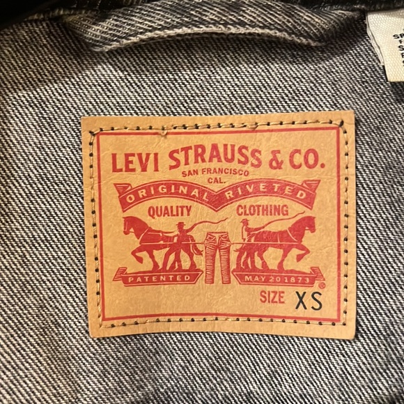 Levi’s Original Trucker Jean Jacket - Picture 2 of 3